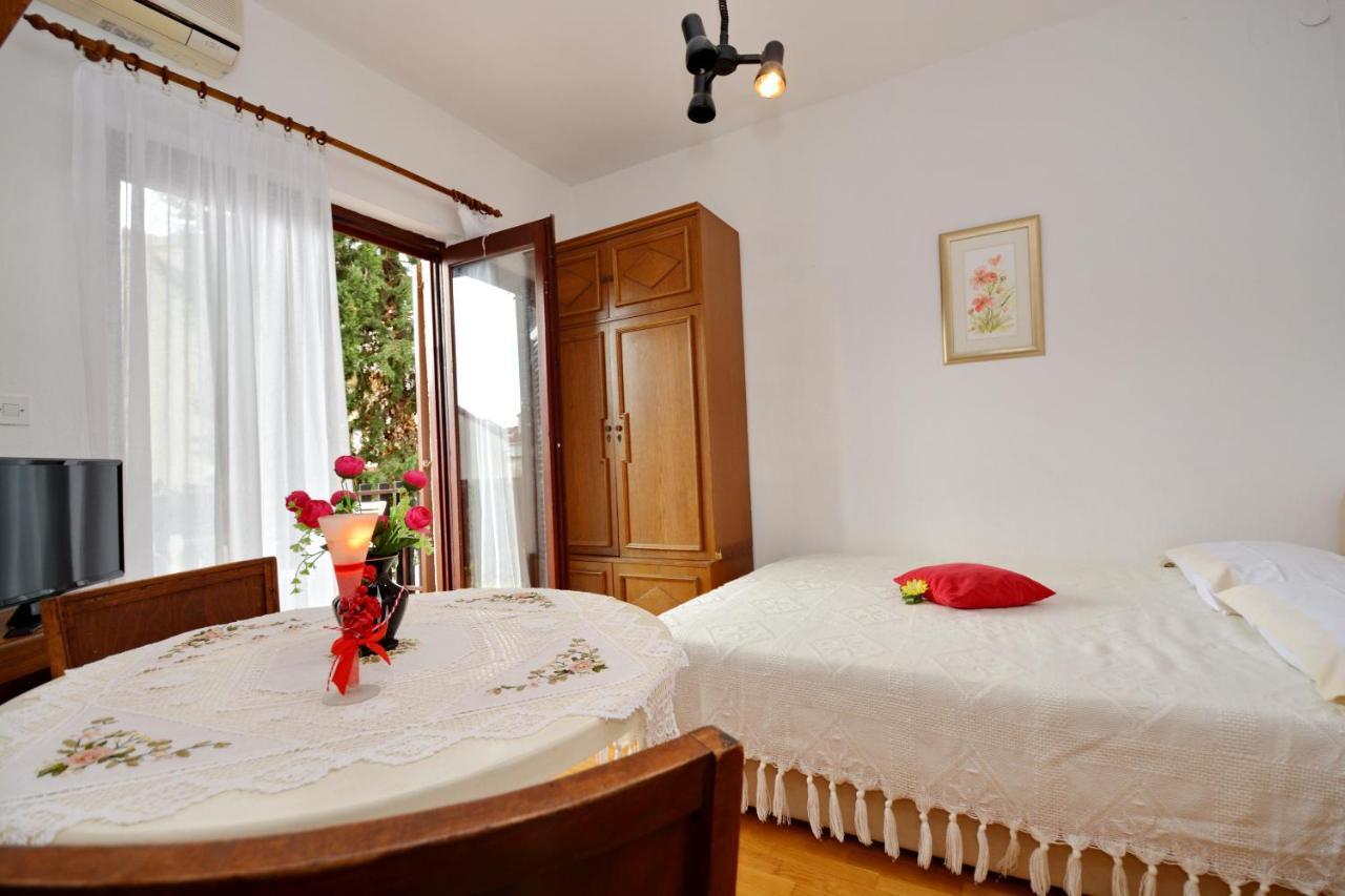 Apartmani Irena Ciovo Trogir Bagian luar foto
