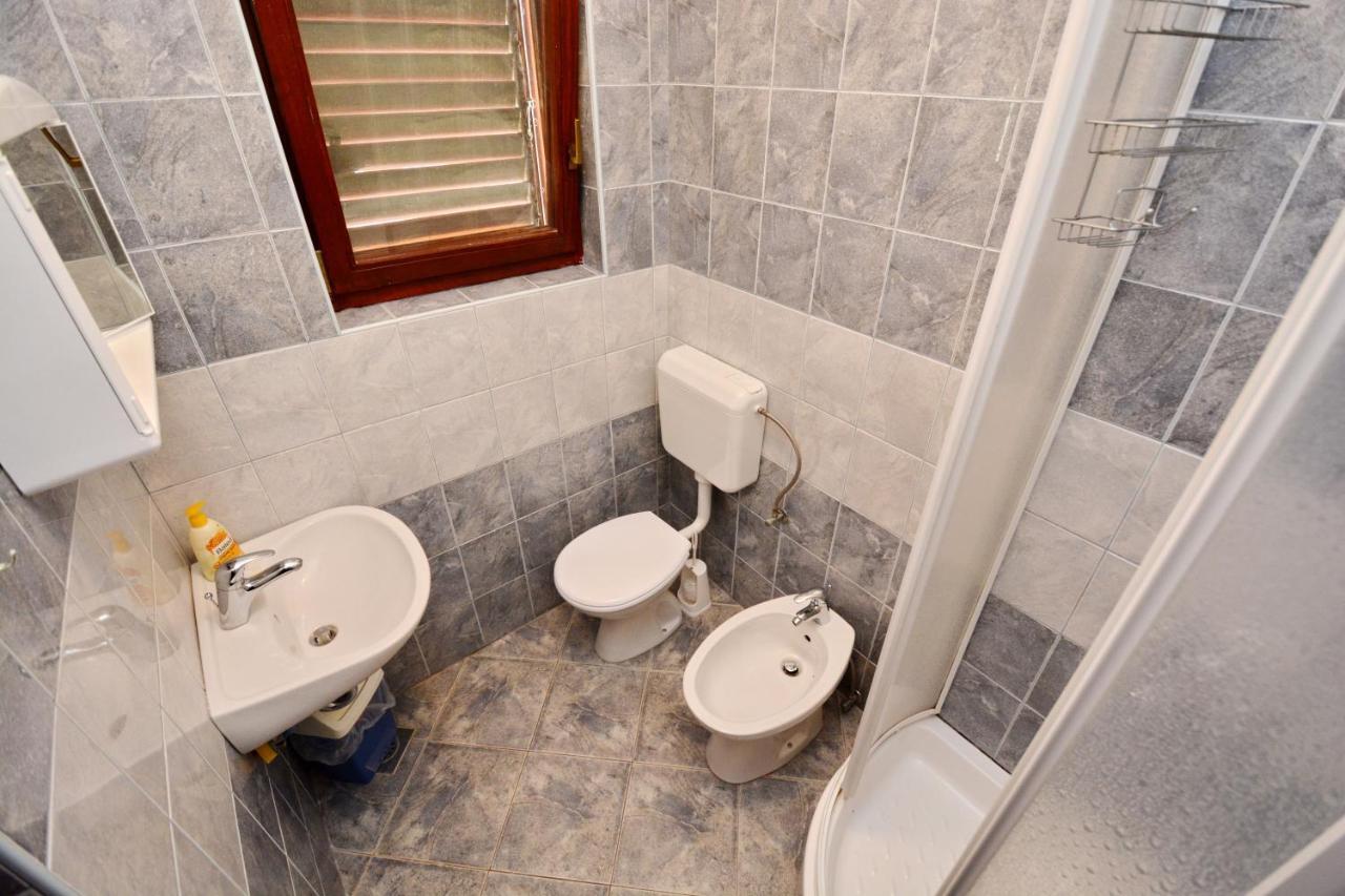 Apartmani Irena Ciovo Trogir Bagian luar foto